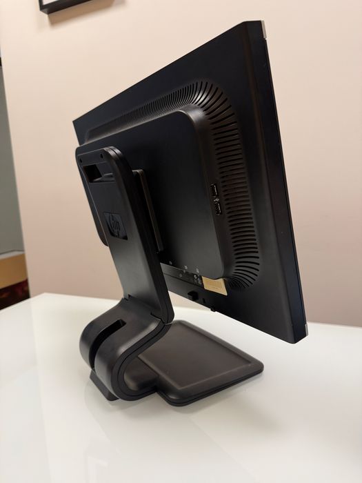 Monitor HP 22” compaq LA2205wg