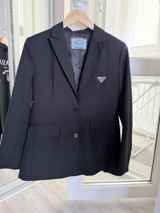Пиджак  черный Prada