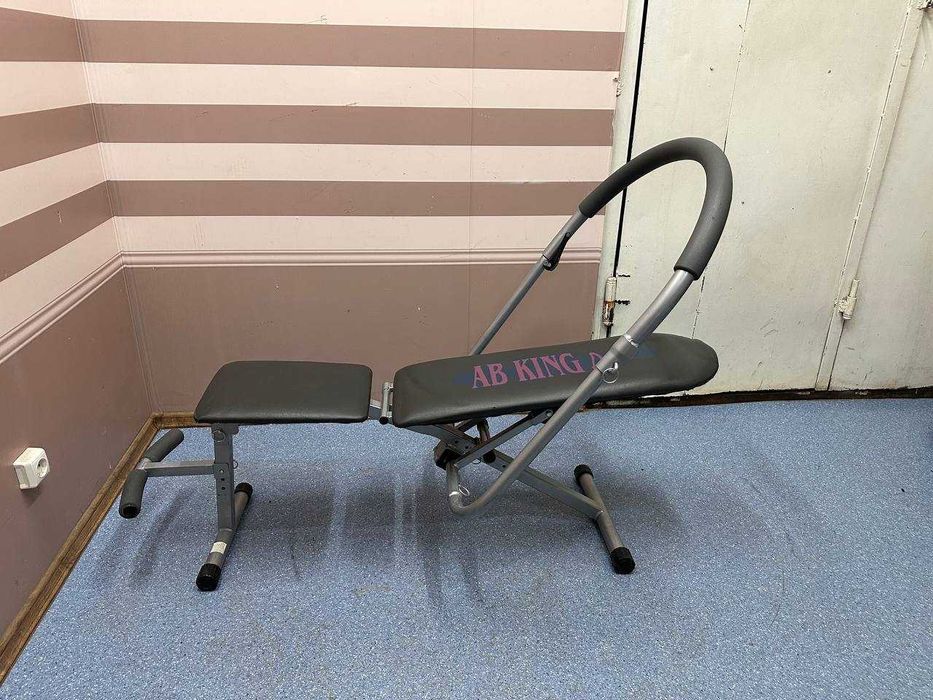 Тренажер (лавочка) для пресу AB King Pro в гарному стані м. Шулявська