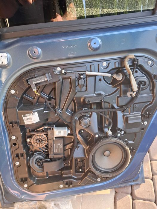 Drzwi prawy tył volvo xc90 II