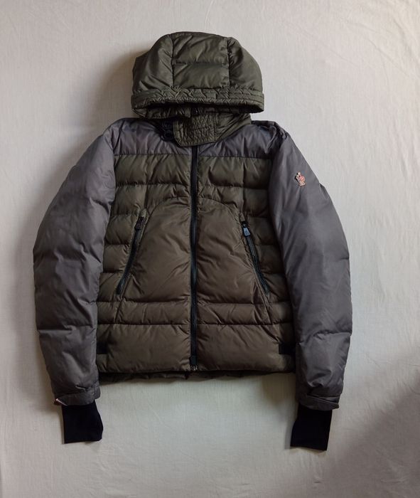 Вінтажний пуховик Moncler grenoble