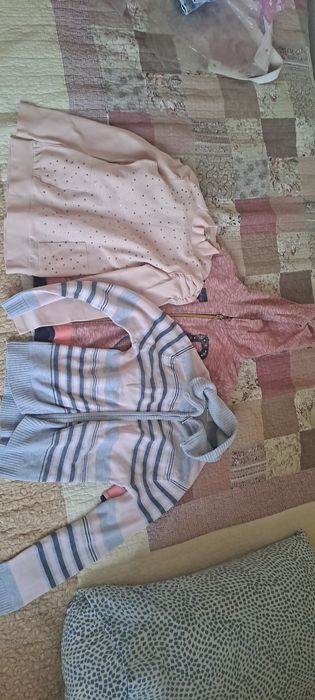 Віддам дитячі речі для дівчинки