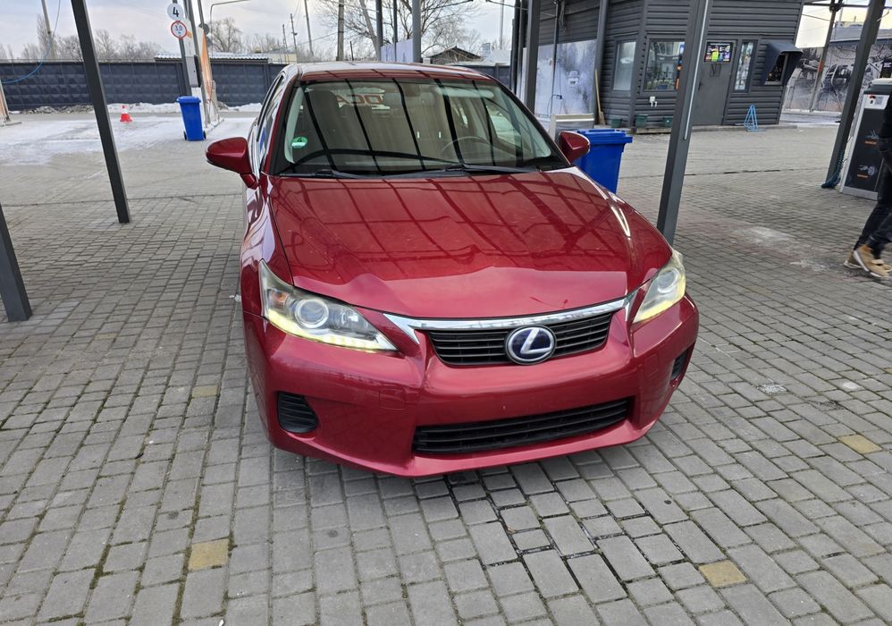 Здам авто в оренду для роботи в таксі. Lexus