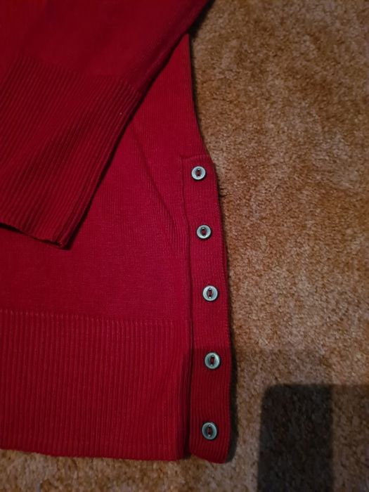 Sweter czerwony Esprit L
