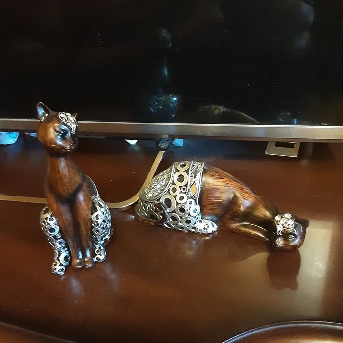 Статуэтки котики