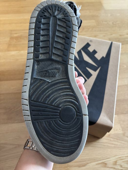 Air Jordan 1 Zoom CMFT Grey