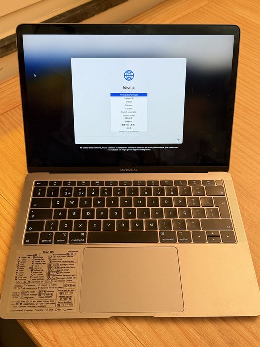 MacBook Air, 13”, 2019, i5, 8Gb RAM