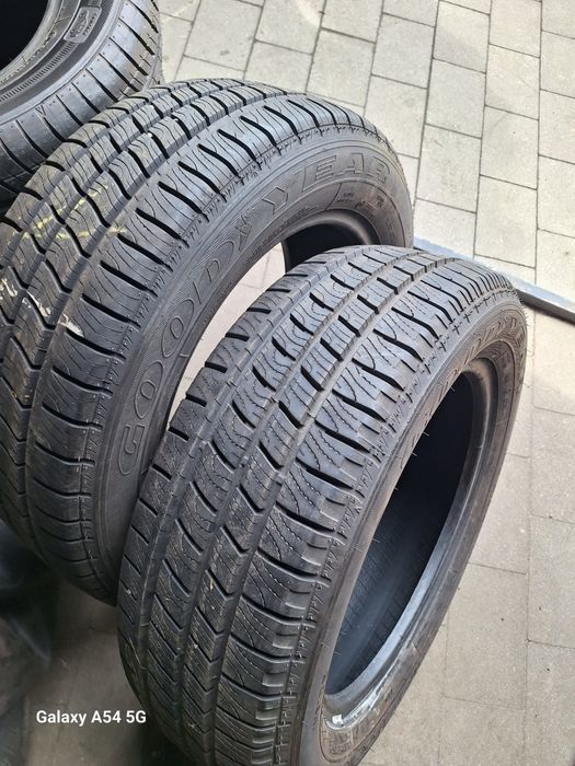 Opony 215/60R17C Goodyear