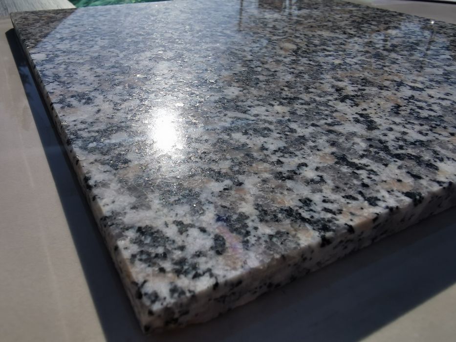 WŁOSKIE płytki granitowe Rosa Beta 30.5x30.5x1