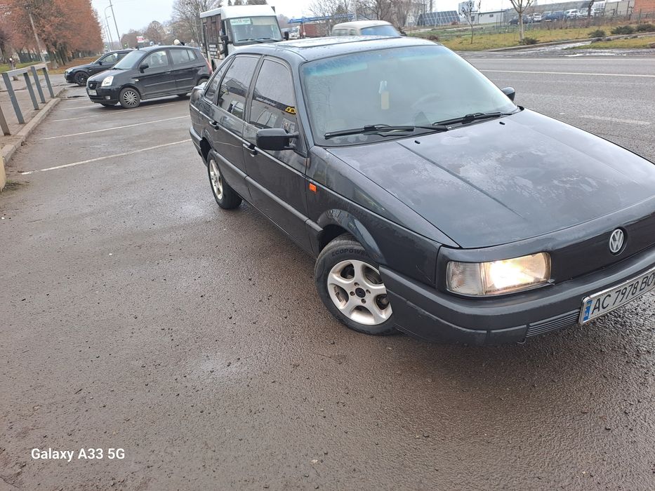 Продам  Пасат б3...1.8