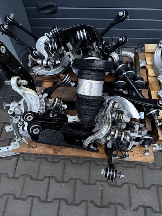 Ходова частина  ix.    BMW   . I4bmw