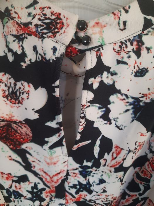 Damska sukienka bez rękawka