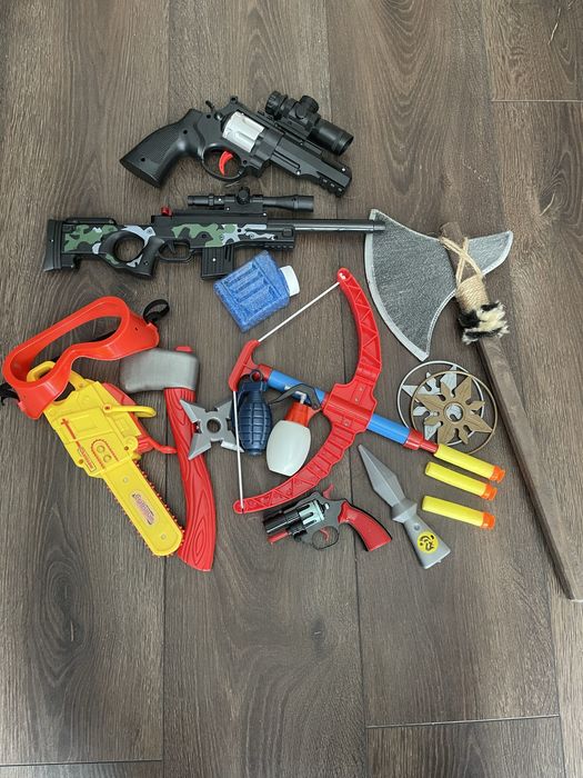 Дитячі іграшки для хлопчиків