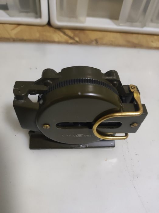 Bússola antiga de bolso