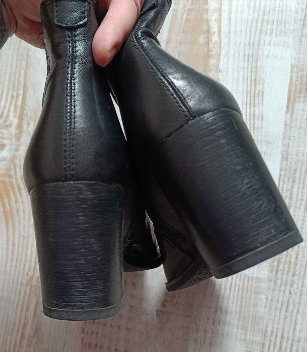 Класичні шкіряні ботильйони Vagabond 41рр