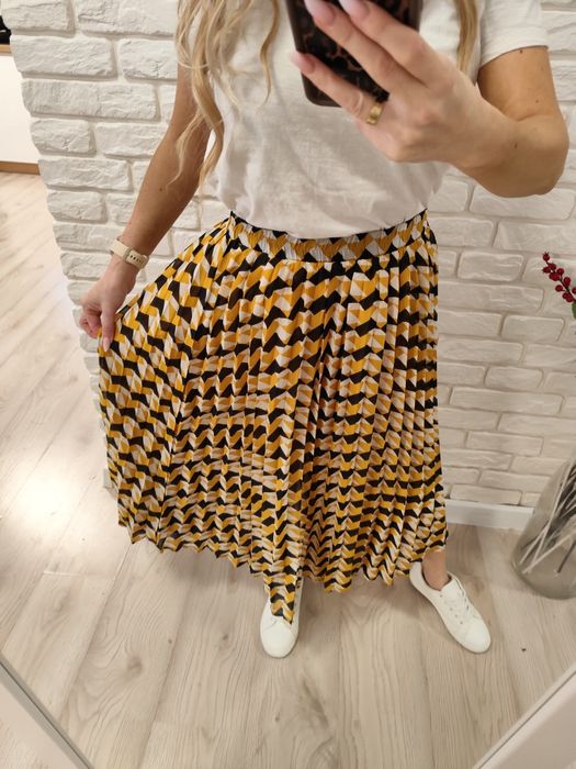 Plisowana spódnica midi S