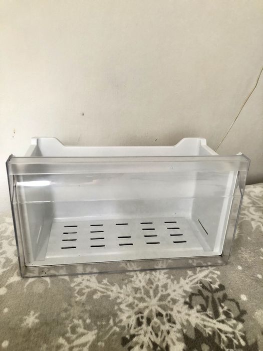 Szuflada dolna do zamrażalnika Amica FK2415.3UX(E)