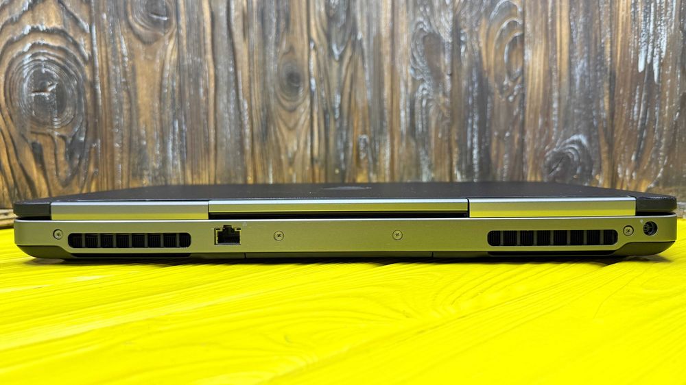 РОЗПРОДАЖ!  Недорогий Ноутбук Для Дизайнерів і Інженерів Dell Precision 7510 /Quadro M1000 2 GB