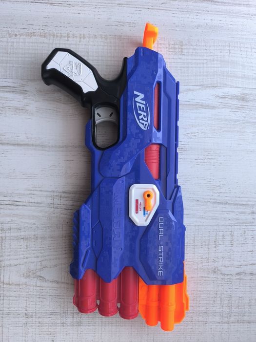 Pistolet zabawkowy Nerf Dual Strike