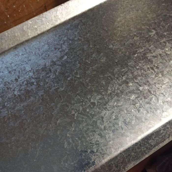 Відлив оцинкований для вікон і даху