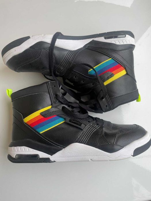 Продам Zumba Зумба нові кросівки високі, 40,5-25,5