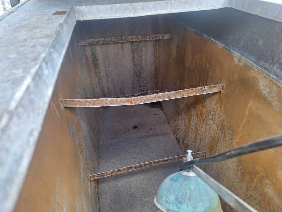 Zbiornik ocynkowany na wodę 1000 l (hydrofor, pompa)