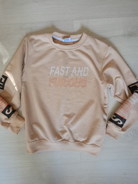 Світшот на флісі 134. Стан ідеальний.