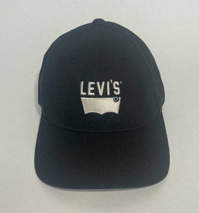 Бейсболка кепка  мужская Levis classic