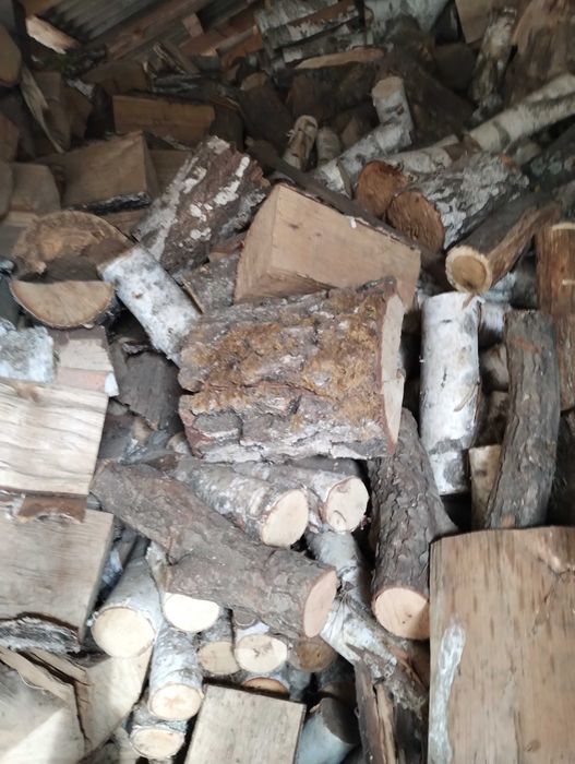 Drewno opałowe kominkowe opał stemple budowlane