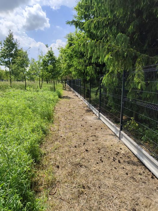 Montaż ogrodzeń 3D-2D, panelowe-betonowe