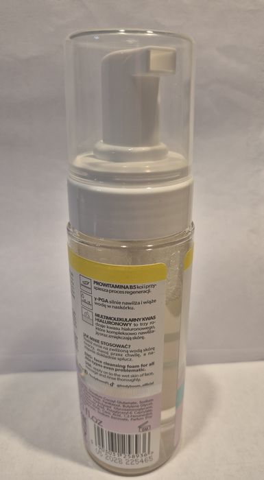 Pianka do mycia twarzy