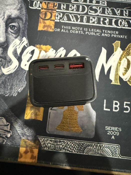 Потужний Power Bank 100W 20000mAh – Ідеально для ноутбука та смартфона!