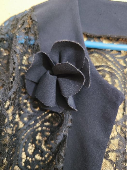 Bolero elegante em renda azul marinho tamanho M