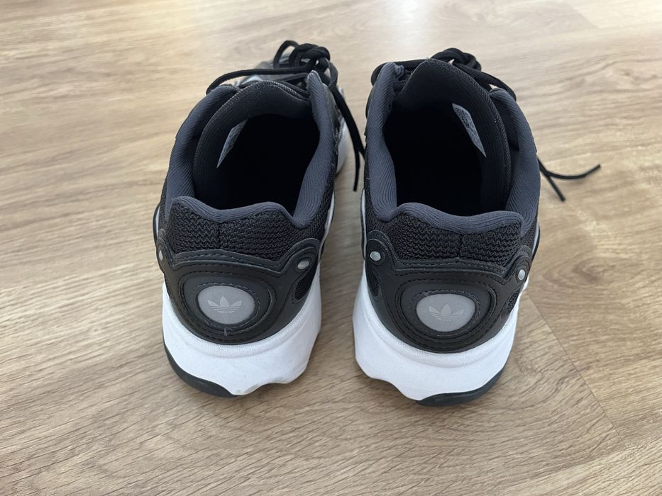 Adidas Ozweego 40 1/2