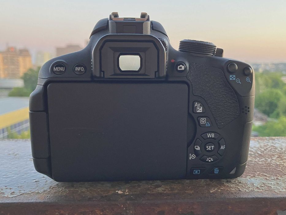 Canon EOS 700D Body