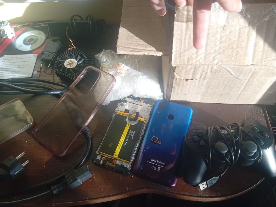 лот наушники, запчастини до телефону, запчастини до пк і тд