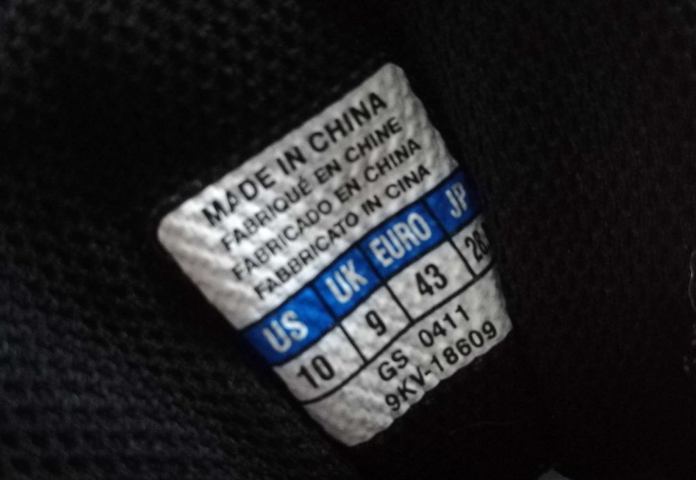 Mizuno buty sportowe halowe