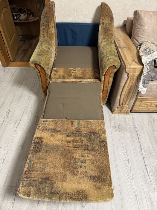 Продам 2 крісла