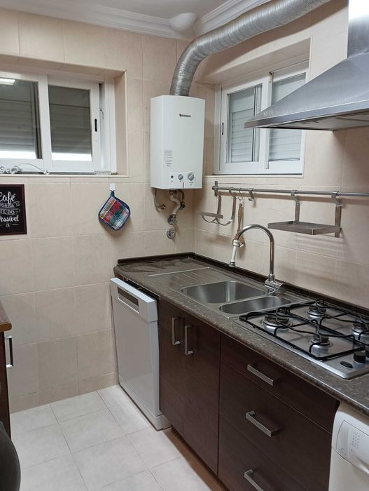 Quarto, Caxias, linha Oeiras-Cascais