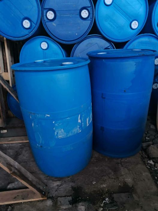 Beczka z dwoma korkami na pomost