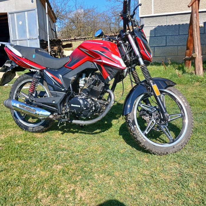 Продам мустанг мт200куб