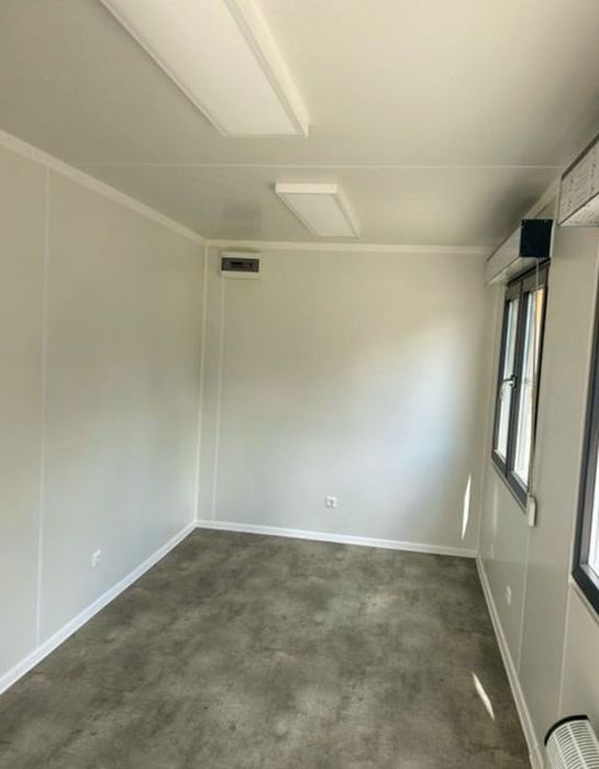 Kontener mieszkalno-biurowy 6x2.5m