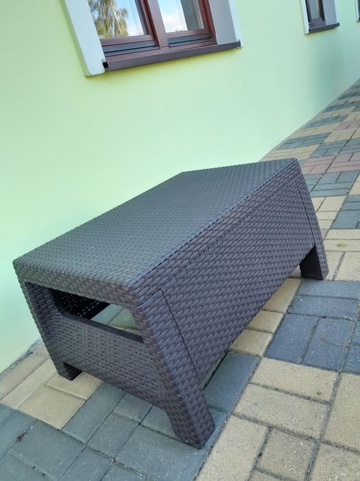 Stolik tarasowy z technorattanu