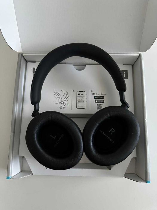 Sennheiser Accentum Headphones