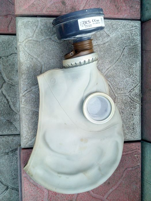 Противогаз химический закрытый Бриз 2-3-4У С картриджем.