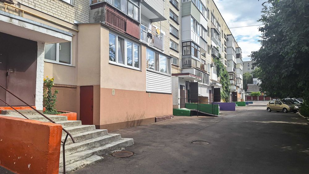 Продам 3-кім квартиру з індивідуальним опаленням в цегляному будинку по вул.Студентська, 2.