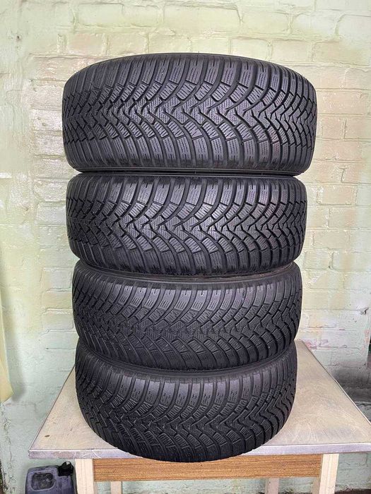 Шини б/у 205 55 R16 Falken Euro Winter HS01