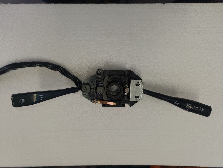 Manipulo Piscas e Luzes Mitsubishi L200