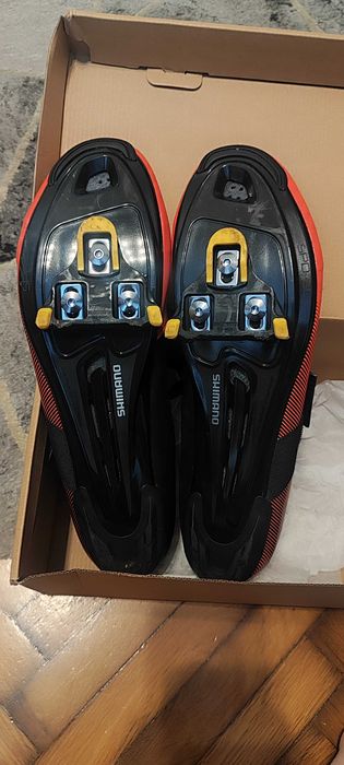 Sprzedam obuwie Shimano 49r