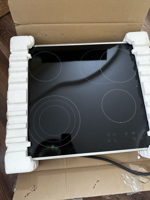 Варочна поверхна електро склокераміка TEKA